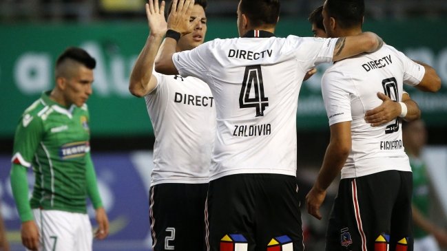 Colo Colo venció con solidez a Audax y sigue líder