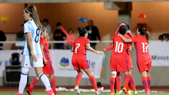 La selección chilena femenina se mide a Argentina en Ovalle