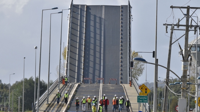 MOP desestima informe e insiste en desmantelar el Puente Cau Cau