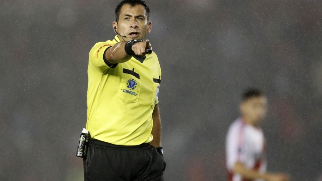 Julio Bascuñán estará a cargo del VAR en una semifinal de Copa Libertadores
