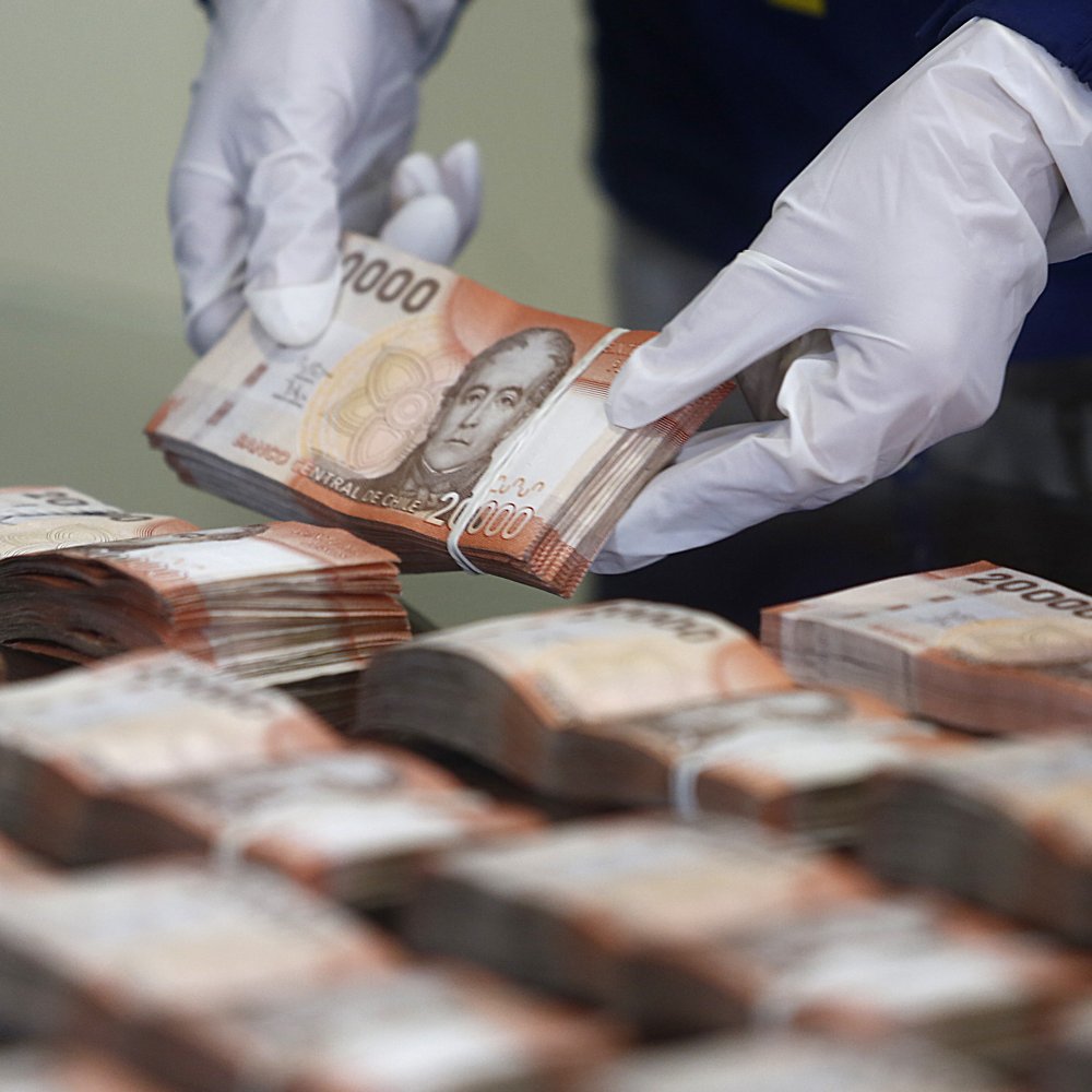 Mujer que viajaba a Tocopilla se equivocó de maleta y encontró 108 millones de pesos