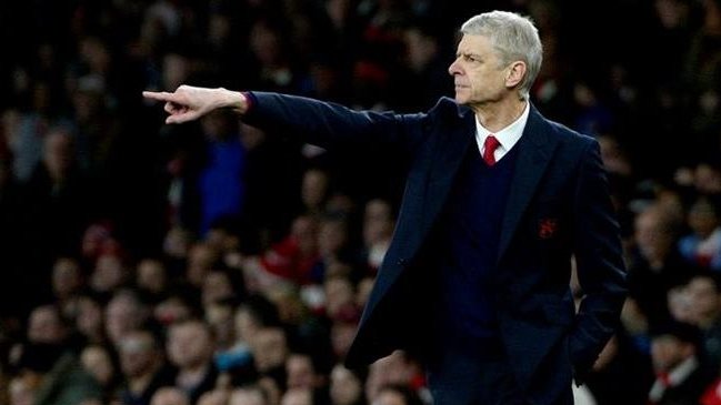 Arsenal revisará el contrato de Arsene Wegner al final de la temporada