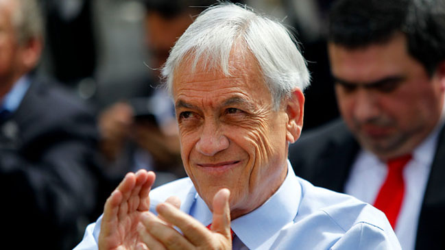 Piñera promete crear la Línea 10 del Metro y el 