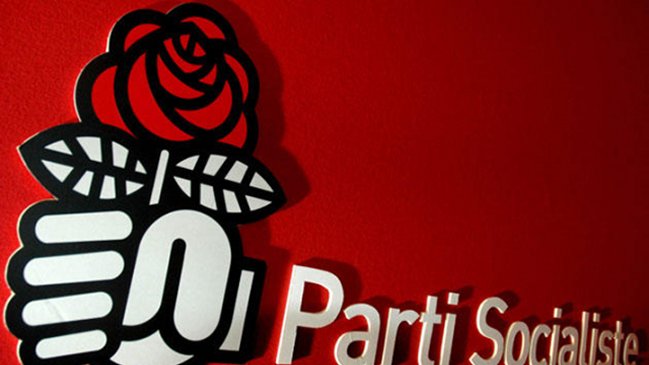 Murió creador del logo socialista del puño y la rosa