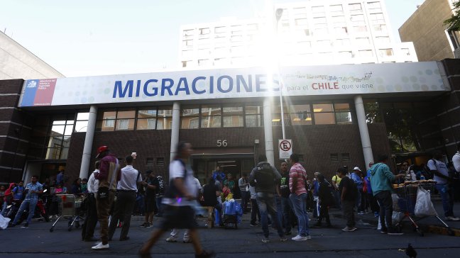 Venezolanos lideraron solicitudes de residencia en Chile durante este año