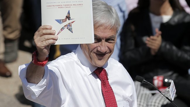 Siguen críticas a Piñera por programa que incluye obras en curso o ya licitadas