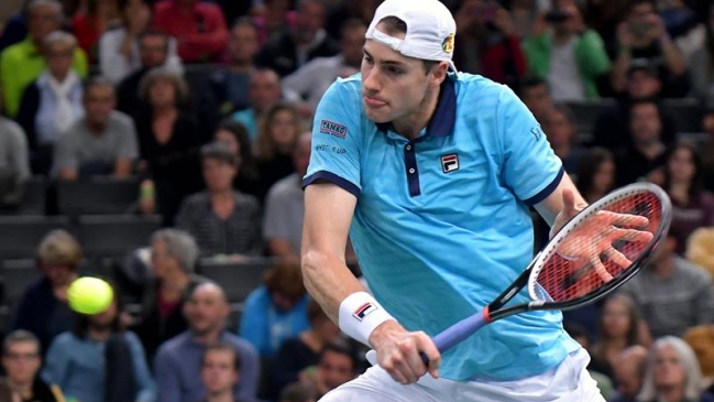 John Isner sacó de carrera a Grigor Dimitrov en París-Bercy