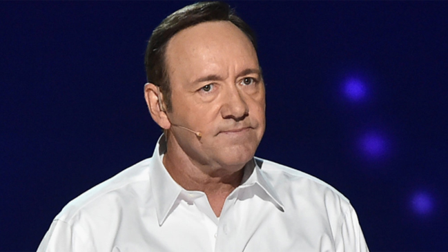 Hombre asegura haber tenido relación con Kevin Spacey cuando tenía 14 años