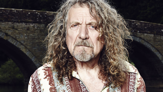 Robert Plant cree que su voz suena horrible en un clásico de Led Zeppelin