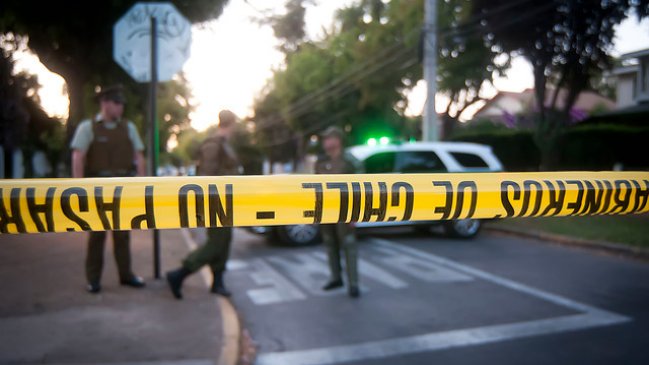 Carabinero se mantiene en estado grave tras sufrir asalto en Santiago