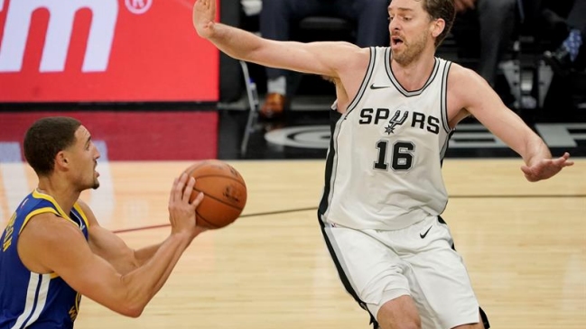 Golden State Warriors acentuó la crisis perdedora de los diezmados Spurs