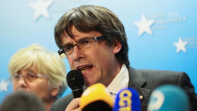 Justicia española emitió una orden de detención contra el ex presidente de Cataluña