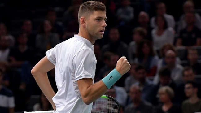 Krajinovic pasó a la final en París-Bercy y frustró la opción del Masters para Isner