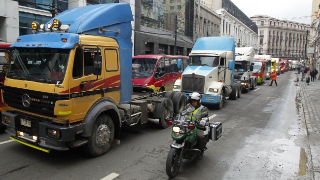 Avanzan las conversaciones entre el Gobierno y los camioneros