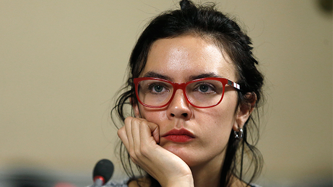 Camila Vallejo emplaza al Gobierno: 