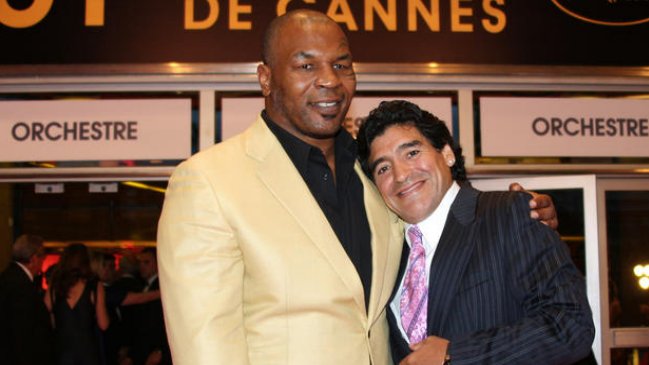  Maradona criticó a Chile por impedir el ingreso de Tyson  