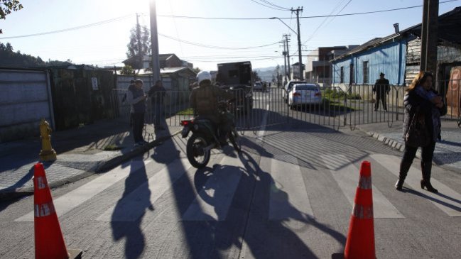 Carabineros fueron atacados durante persecución en Lo Espejo