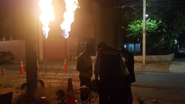 Rotura de matriz de gas natural obligó corte de suministro en sector de Macul