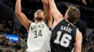 Milwaukee Bucks derrotó a San Antonio Spurs con un inspirado Giannis Antetokounmpo