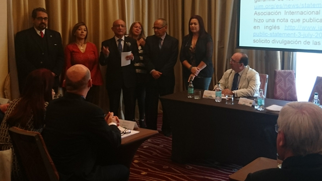 Jueces venezolanos asilados en la Embajada expusieron amenazas del Gobierno de Maduro