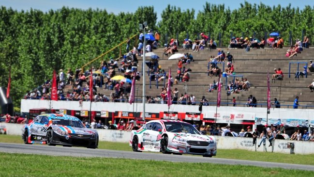 Chileno Benjamín Hites terminó 15° en fecha del Top Race argentino