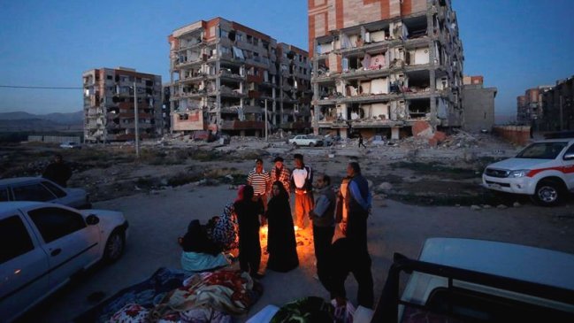 Irán: Al menos 400 muertos y seis mil heridos por terremoto