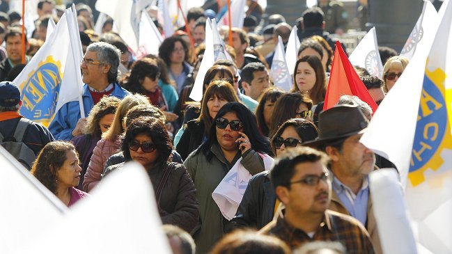 Funcionarios públicos anuncian 