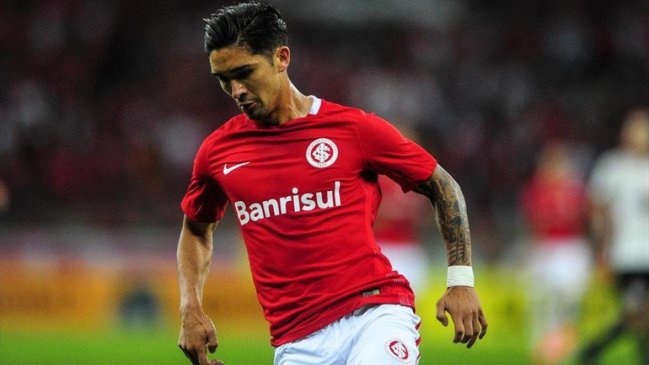 Inter de Porto Alegre aseguró el retorno a Primera División con Felipe Gutiérrez de titular