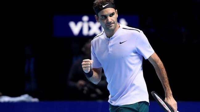 Roger Federer aseguró su paso a semifinales en el Masters de Londres