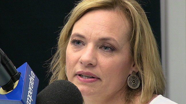 Carolina Goic: Alejandro Guillier se parece cada vez más a Sebastián Piñera