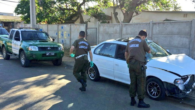 Viña del Mar: Balacera entre dos autos terminó con accidente de tránsito