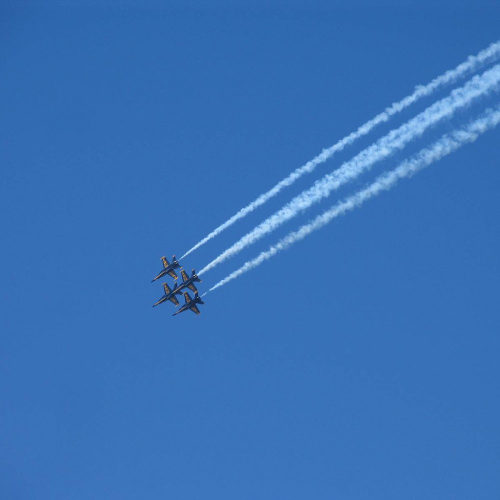 Armada estadounidense condenó dibujo de un pene celestial