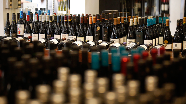 El hombre ya hacía vino hace 8.000 años, según arqueólogos