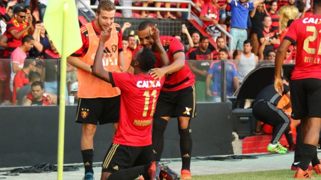 Eugenio Mena participó en triunfo clave de Sport Recife ante Bahía en el Brasileirao