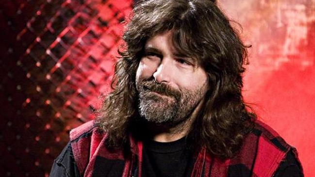 Mick Foley es acusado de tener relaciones sexuales con una menor de edad sin su consentimiento