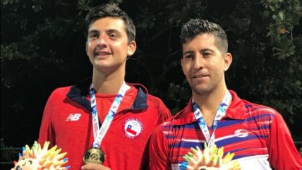   Juegos Bolivarianos: El himno chileno sonó fuerte en la entrega del oro a Podlipnik y Barrios 