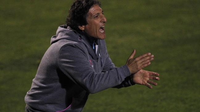 Técnicos chilenos postulan a Mario Salas como DT de la Roja