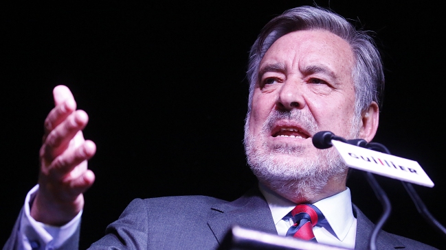 Guillier por balotaje: No es mi tarea empezar a negociar, sino que dirigir un mensaje al país