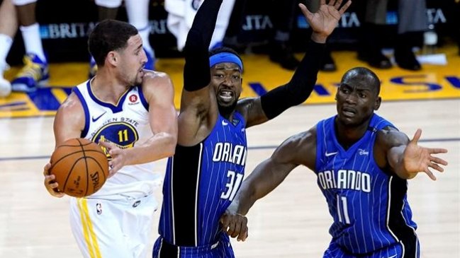 Curry y Thompson hacen sentir su inspiración en nuevo triunfo de Golden State