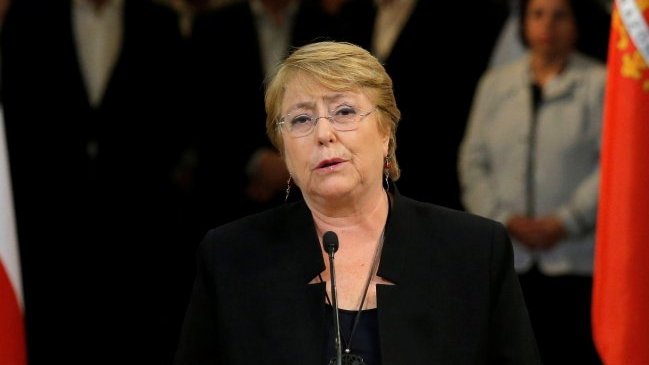Michelle Bachelet recibirá en La Moneda a Alejandro Guillier
