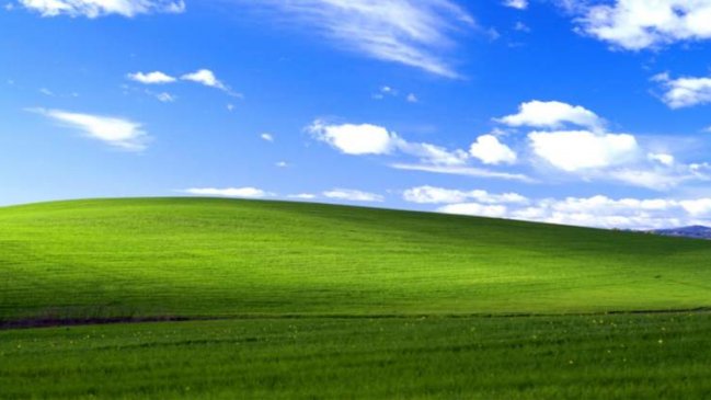 Autor del fondo de pantalla más famoso del mundo se renovó y presentó fotos para teléfonos