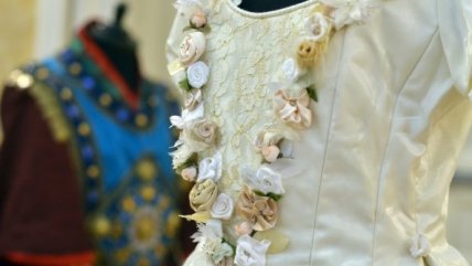   Teatro Municipal anuncia su venta de vestuario teatral 