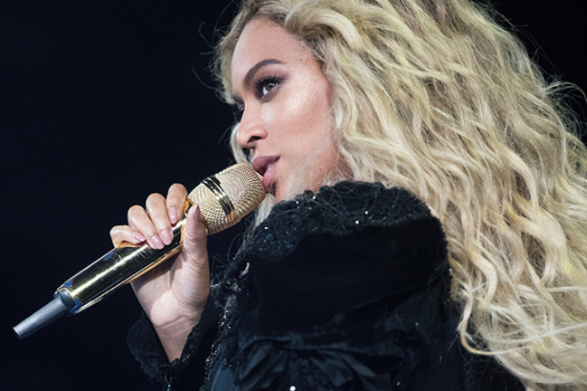 Beyoncé superó a Taylor Swift y se convirtió en la cantante mejor pagada del año