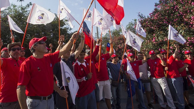 Paro de 24 horas en Minera Escondida: Trabajadores acusan represalia tras última huelga