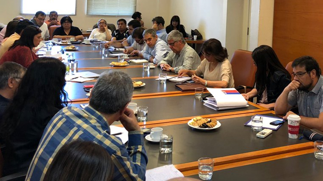 Funcionarios públicos criticaron oferta de reajuste: Es más baja que la de Piñera