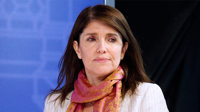 Ministra Narváez: Piñera no será recordado por un gran aporte a Chile