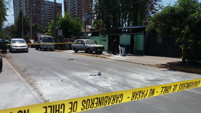 Hombre roció parafina y le prendió fuego a su pareja en Macul