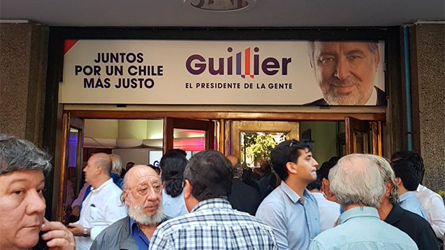 Guillier lanzó nuevo eslogan, similar al de la candidatura presidencial de Longueira