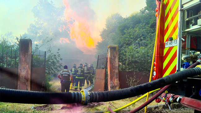 Incendio afectó a Hospital Psiquiátrico El Peral