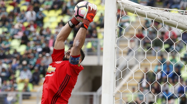 Johnny Herrera: Cambiaría mil nominaciones por ser campeón ahora